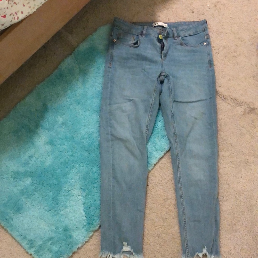 ZARA | Light Wash Ankle Jeans
